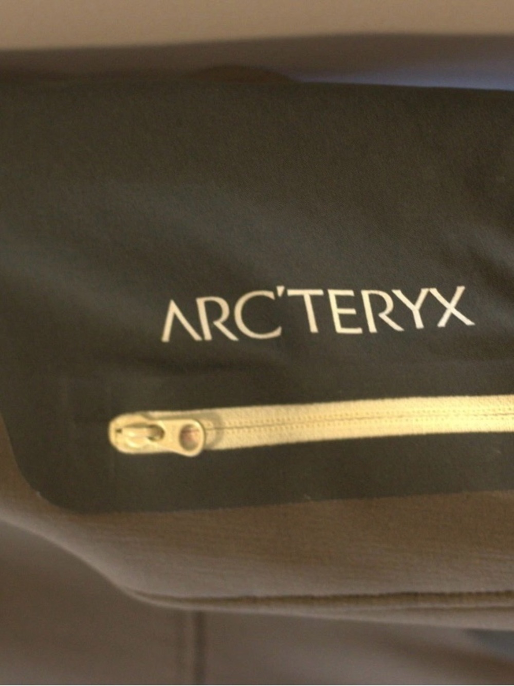 Vintage Arc'teryx Hyllus Jacket Olive Softshell Jacket Womens Medium - Picture 3 of 6
